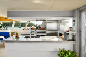 bg-76 galley